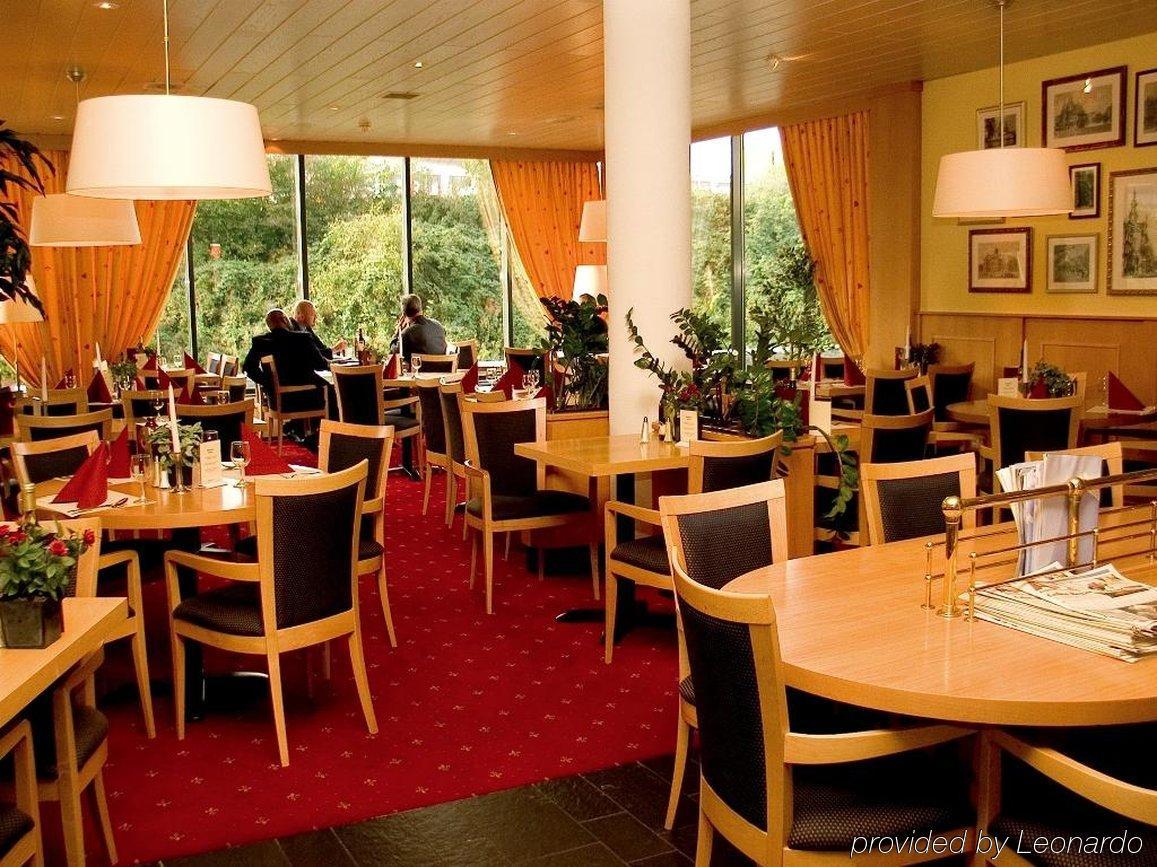 Bastion Hotel Heerlen Restoran fotoğraf